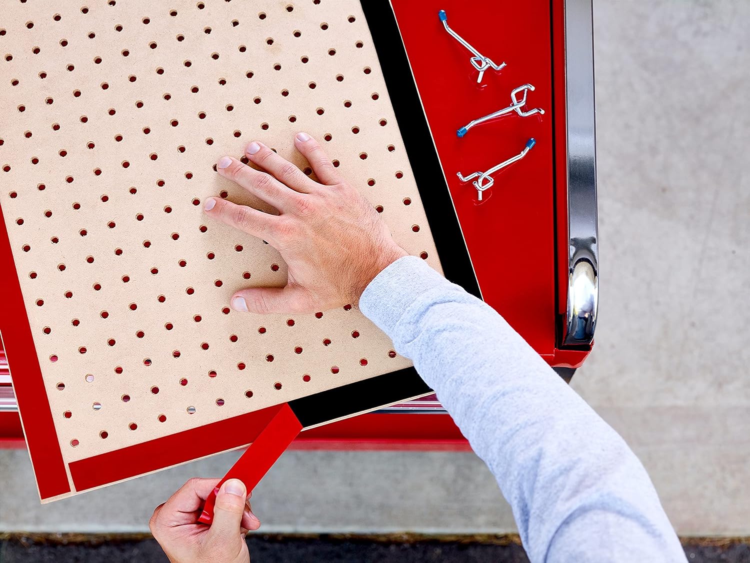 شريط سكوتش قوي للغاية للتركيب، 1 انش× 60 انش، اسود، يحمل ما يصل الى 30 باوند، لفة واحدة (414P)