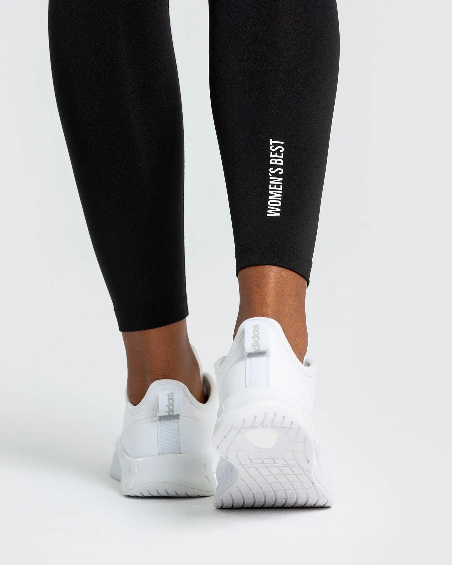 راحة راحة Essential Leggings | أسود من أفضل النساء