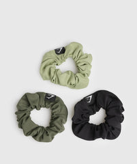 تنوع في الإطلالات مع حبول شعر من القماش من SAUDI SHARK Scrunchies 3pk